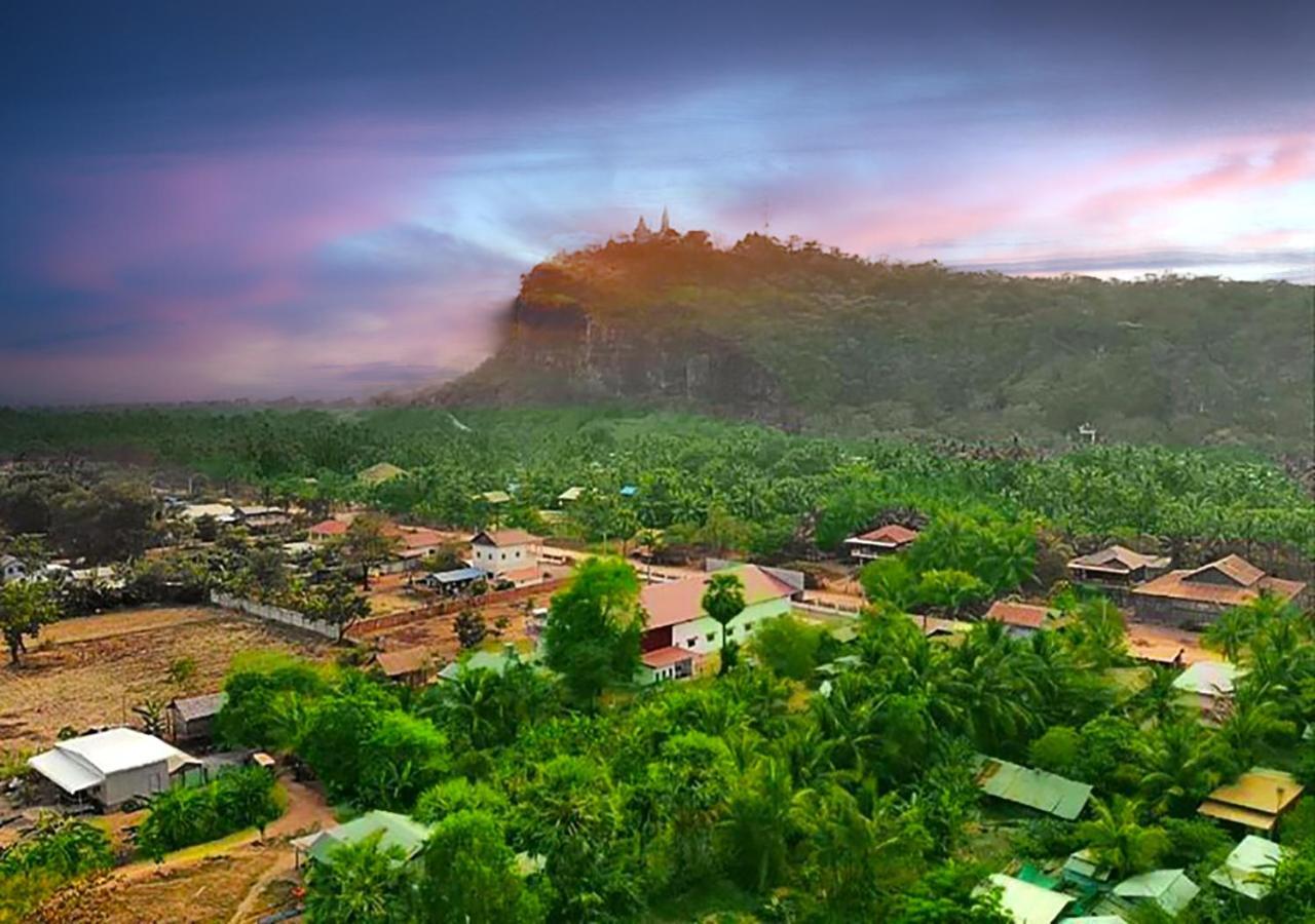 Family Batcave Homestay Battambang Kültér fotó