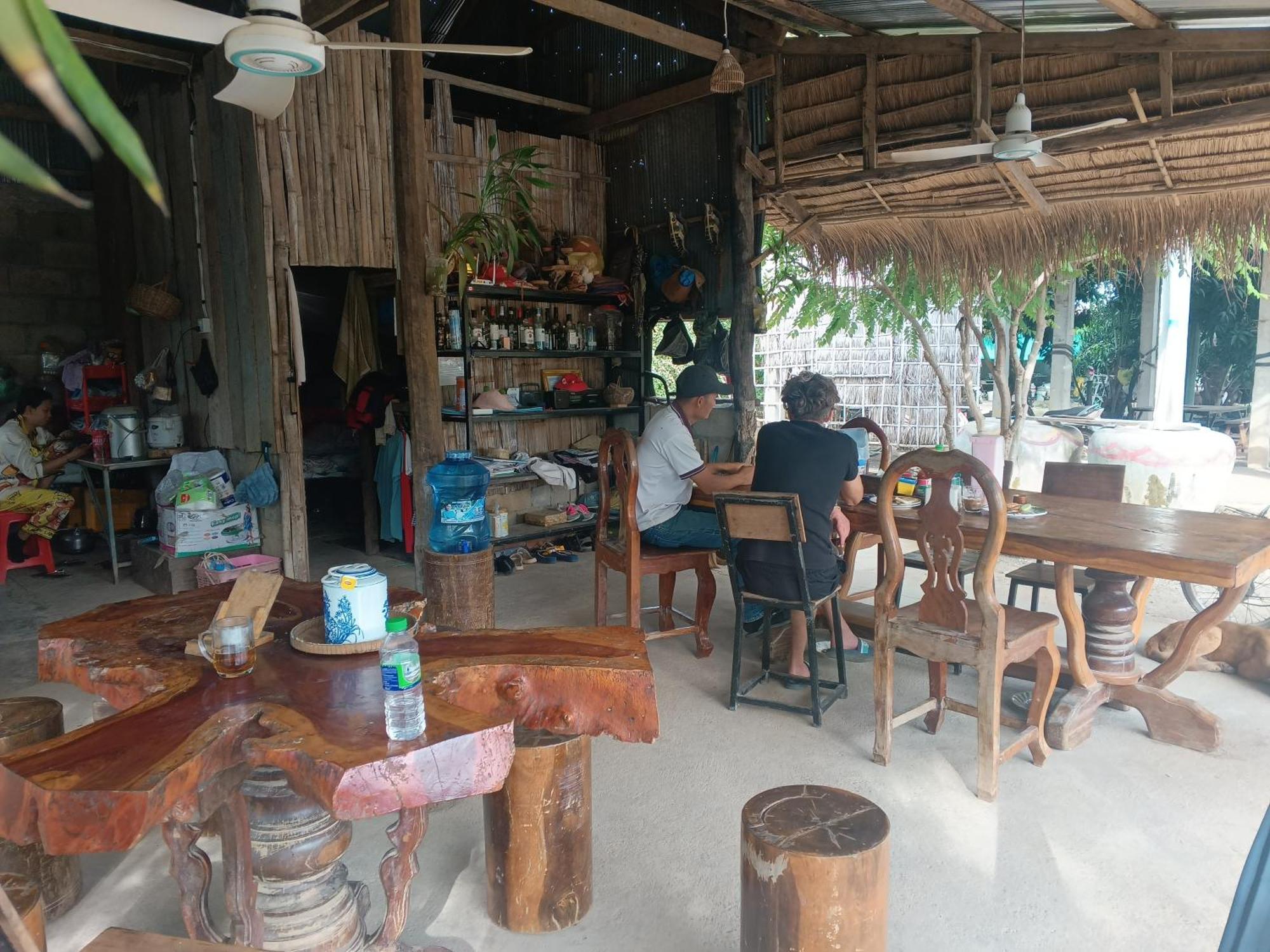 Family Batcave Homestay Battambang Kültér fotó