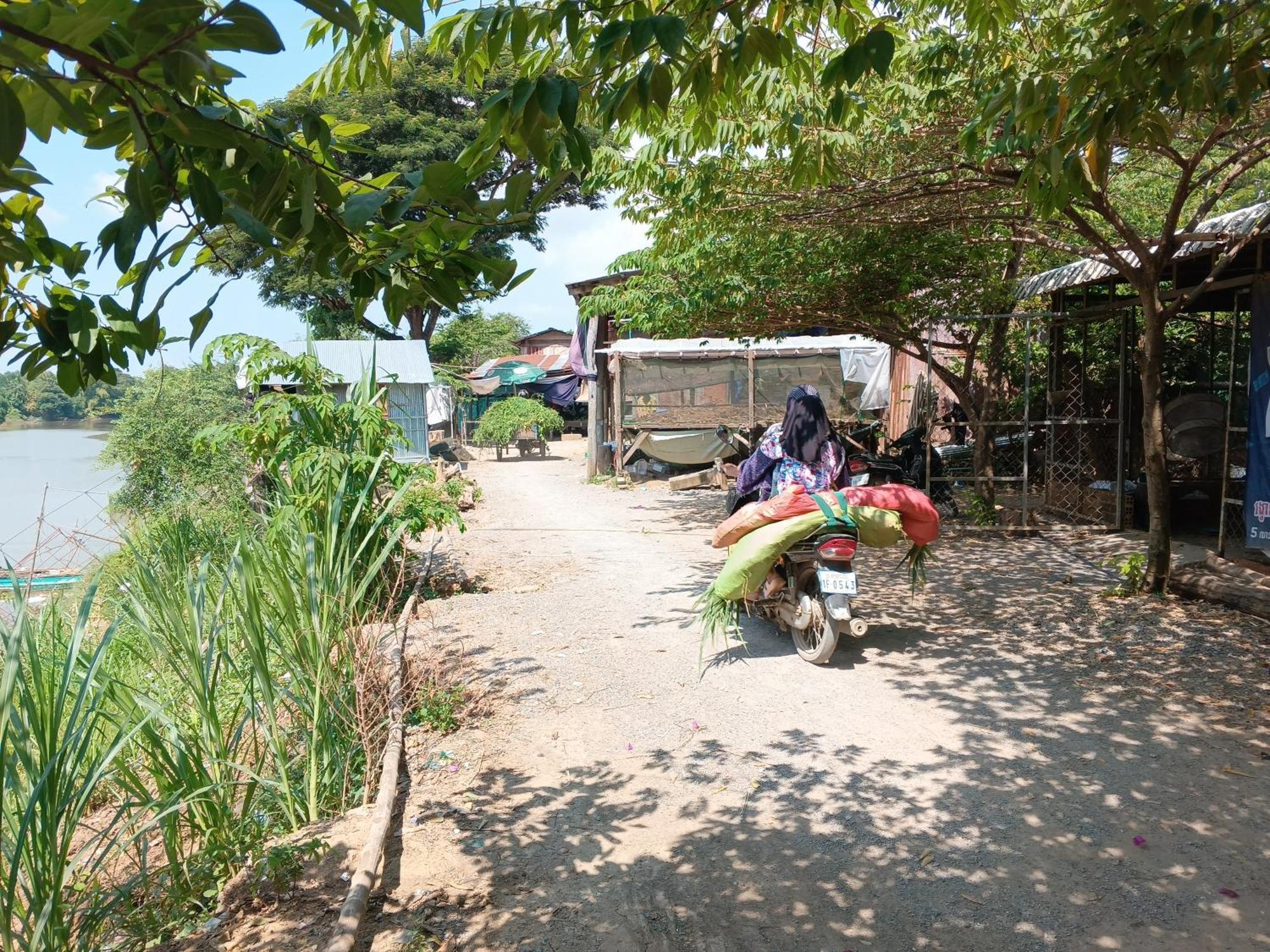 Family Batcave Homestay Battambang Kültér fotó