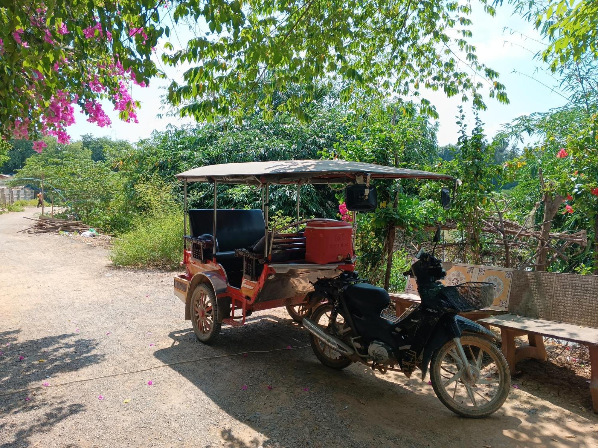 Family Batcave Homestay Battambang Kültér fotó