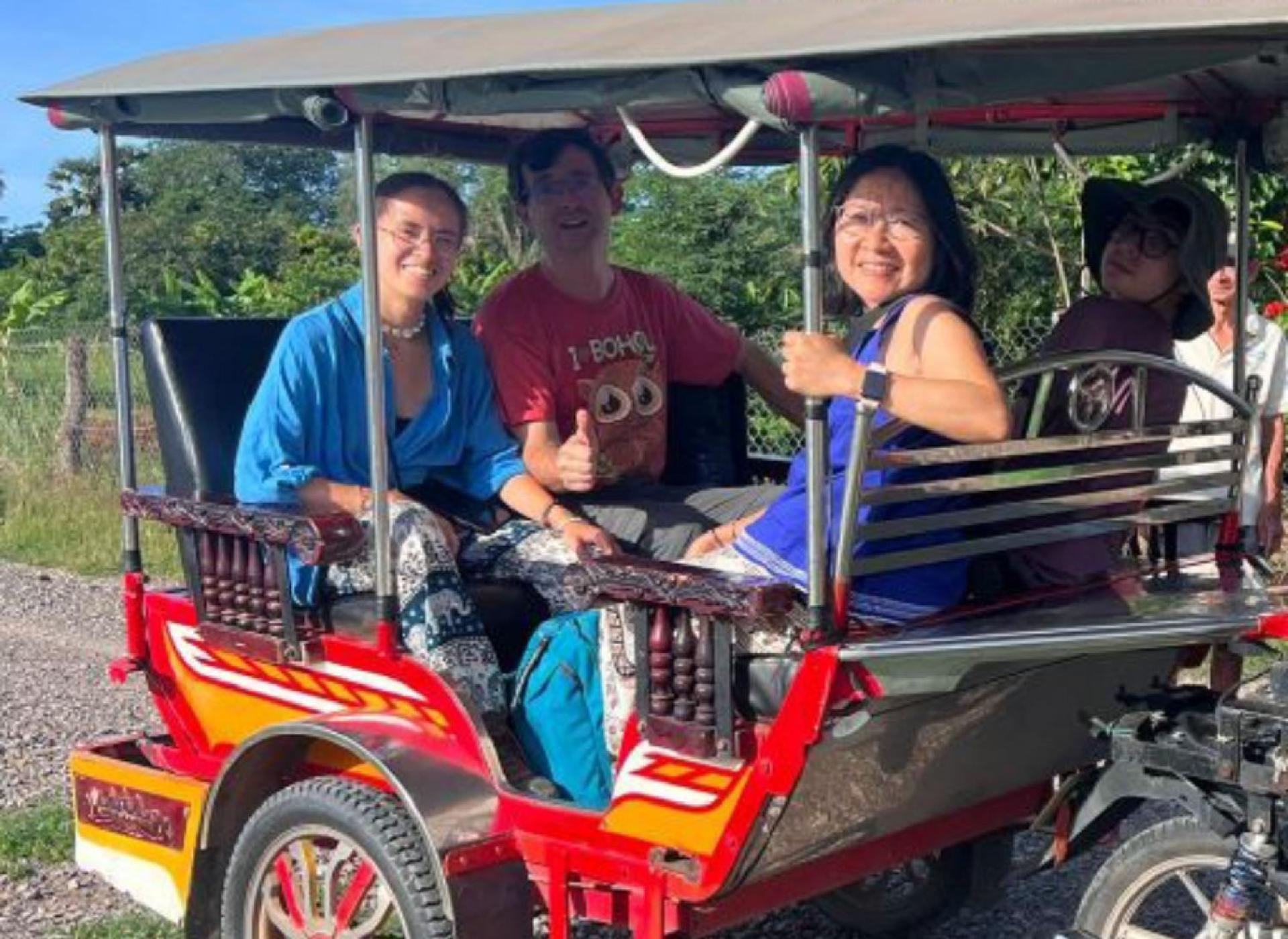 Family Batcave Homestay Battambang Kültér fotó